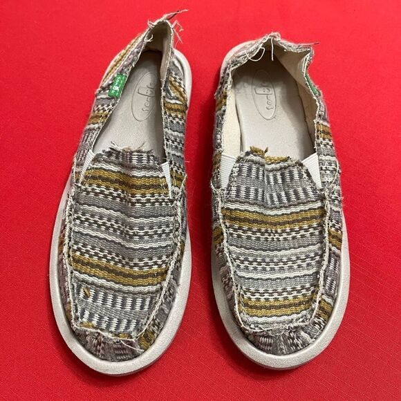 Sanuk Donna Blanket Burgundy Bayridge Multi Tribal Women’s Slip On Loafers Sz 7 - Picture 1 of 6